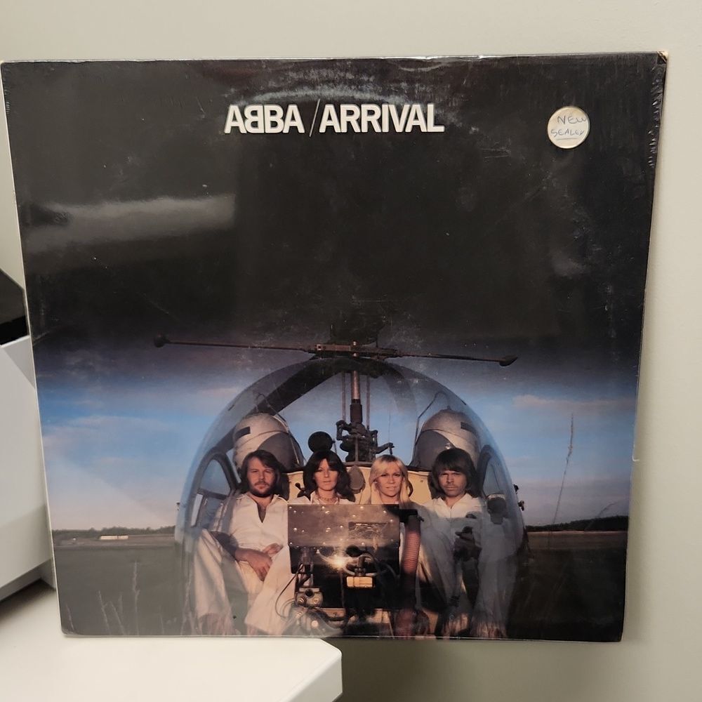 ABBA ARRIVAL 1976 Sealed Vinyl Record with Hit Single Dancing Queen!